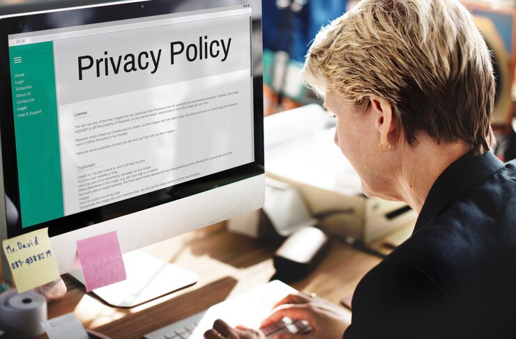 privacy-policy-information-principle-strategy-rules-concept_53876-128045